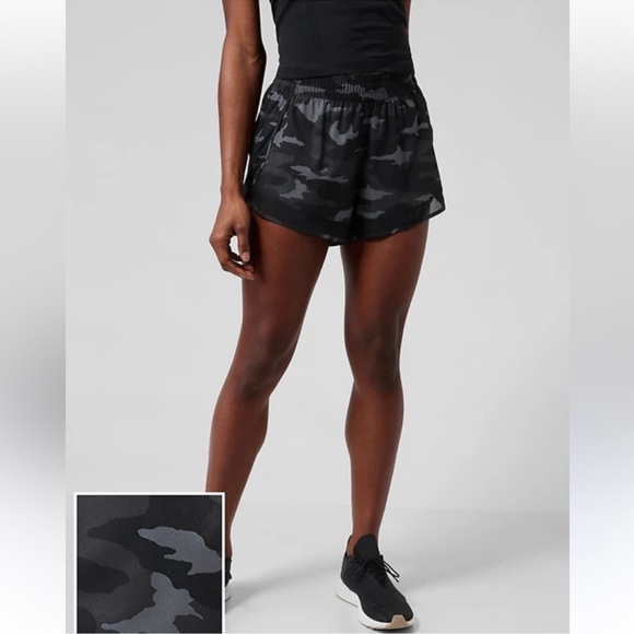 Athleta Mesh Racer Run Short